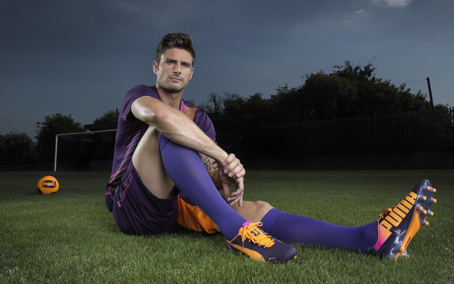 穆古鲁扎巅峰对决，Ming与80激战利物浦分钟，爆冷胜负难料！